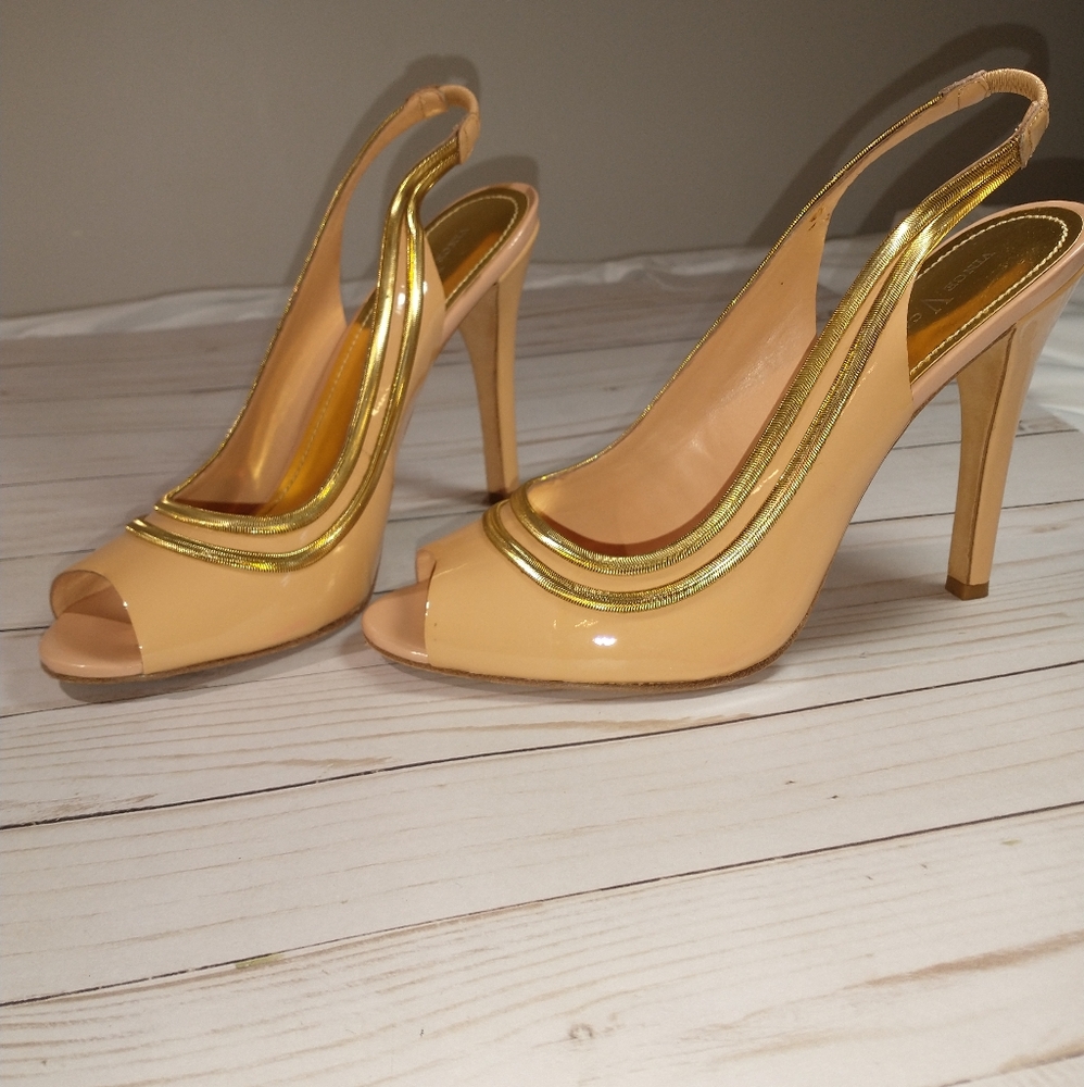 Vince Camuto Alice Patent Leather Sling Peeps 9.5